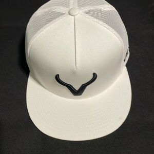 White Vexil Hat
